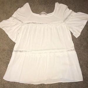 White top with lace